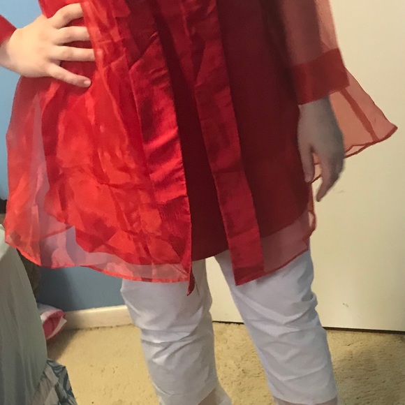 Stylish kurti with slip - Picture 2 of 4